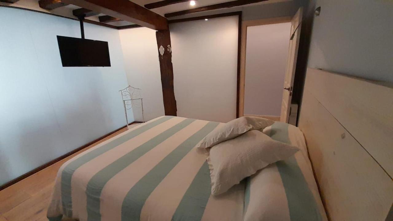 Burgo Precioso Apartamento Al Lado De La Catedral מראה חיצוני תמונה
